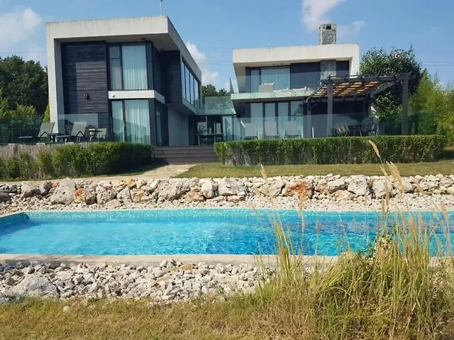 Zlaten Briz Osenovo